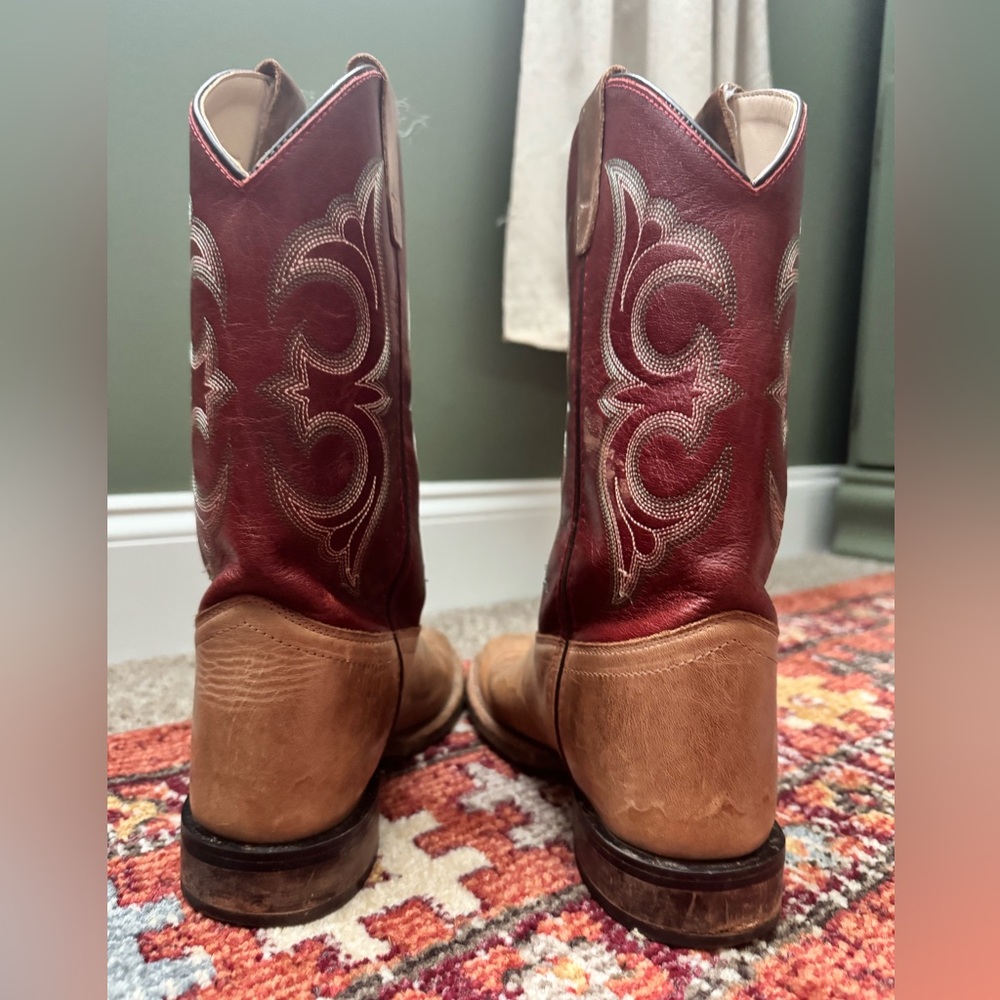 Red and Tan Western Cowboy Boots
